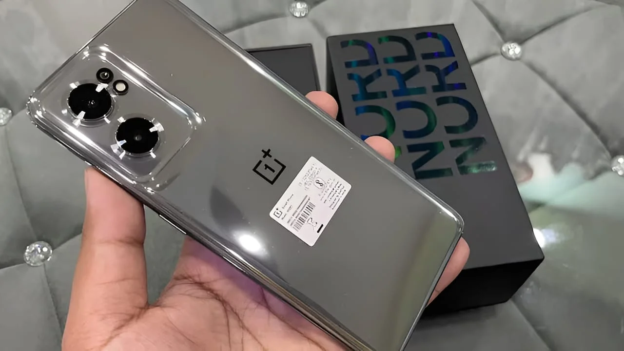 गरीबों के बजट में लॉन्च हुआ OnePlus का तगड़ा 5G फ़ोन, 12GB रैम तथा 32MP सेल्फ़ी कैमरा के साथ मिलेगा सुपर फास्ट चार्जर